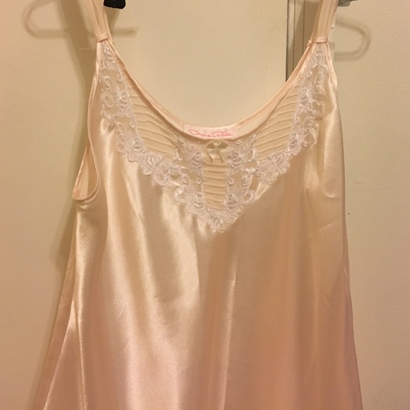 Oscar De la Renta Pink Satin Nightgown