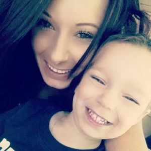 Meet your Posher, Roxanne