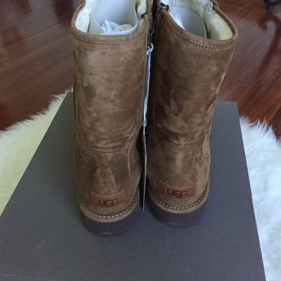 🆕UGG New Women ABREE LUXE  short🐨🐨 - Picture 4 of 4