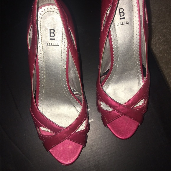 Pink heels - Picture 2 of 4