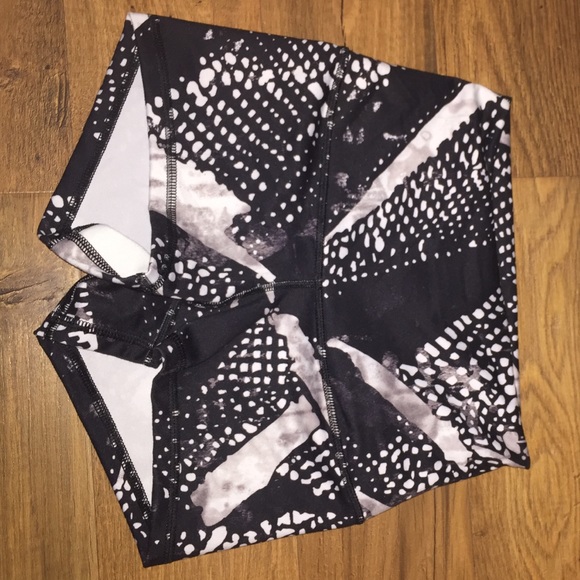 Lululemon high rise shorts