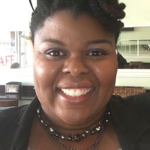 Meet your Posher, Kiana