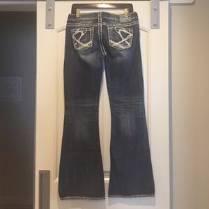 Silver brand Tuesday fit flare jeans. Size 29L.