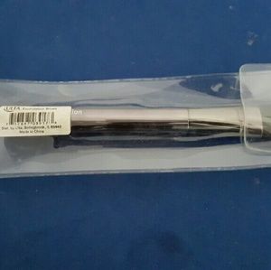 Make up brush