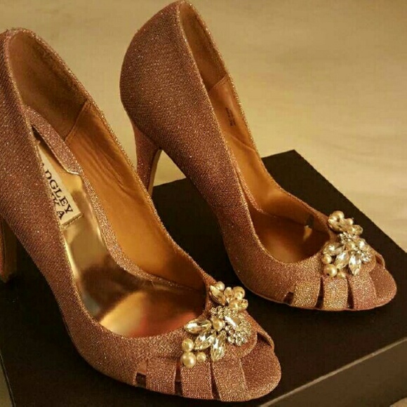 Badgley Mischka - Picture 1 of 4