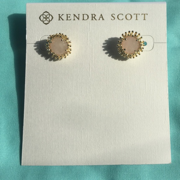 Kendra Scott-Carly Stud Earrings in Rose Quartz
