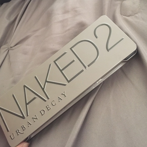 Urban decay naked 2