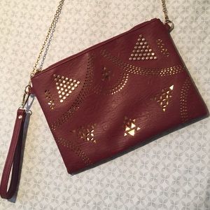 Oversized Wristlet with Attachable Strap