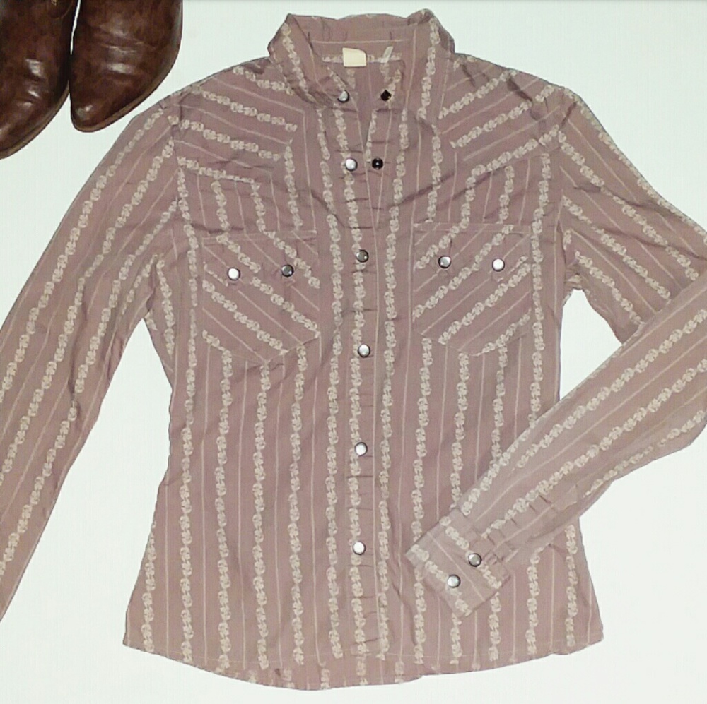 🌸Buckle Button Up🌸