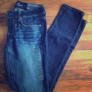 NWT American Eagle skinny jeans