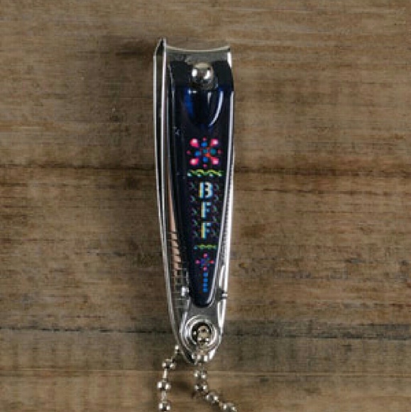 NATURAL LIFE Other - Cute nail clippers in four designs