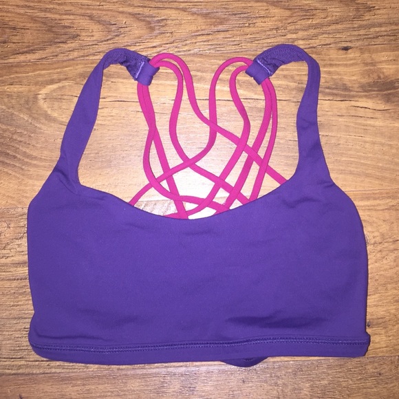 Lululemon sports bra