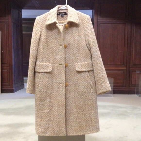 DKNY Jackets & Blazers - DKNY size 8 tweed long sleeved coat