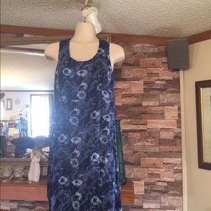 4/20 Dark navy blue dress w/light blue print