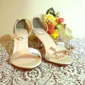 Classic Light ivory bridal sandals