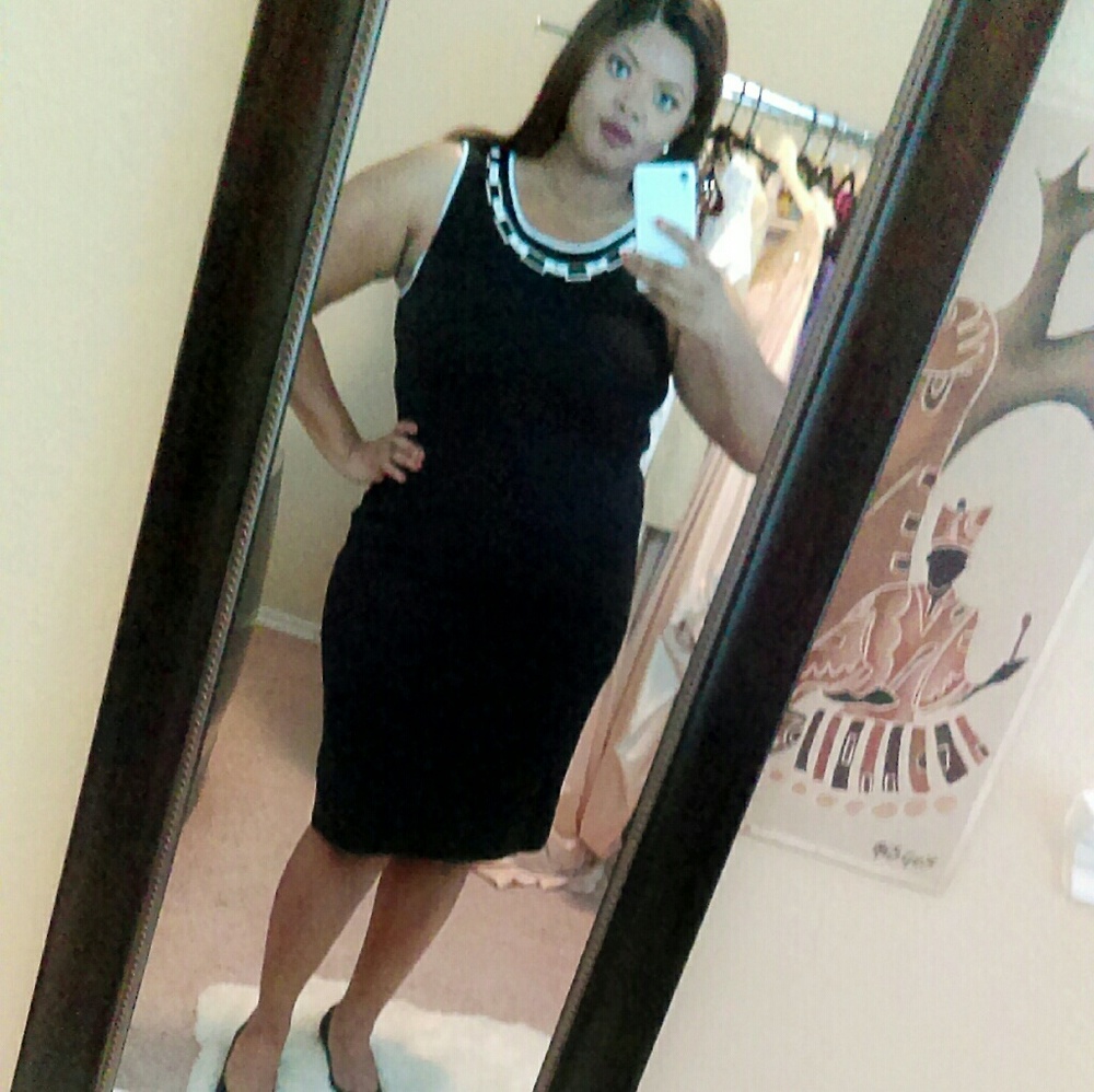 Plus Size Stretchy Sweater Dress - Picture 5 of 5