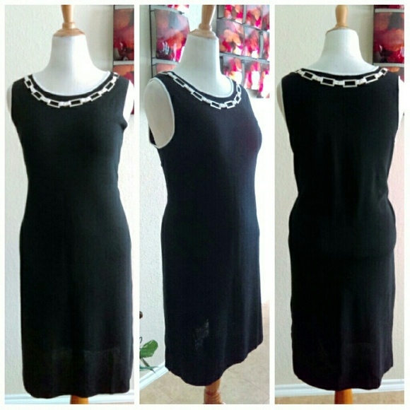 Plus Size Stretchy Sweater Dress - Picture 4 of 5