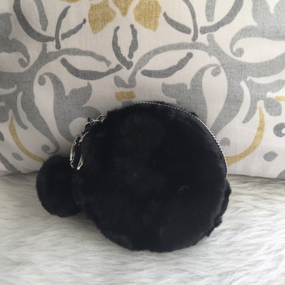 !FIRM!Grey Left! The Kimmie-Pom Pom Pouch - Picture 3 of 4