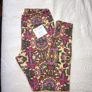LuLaRoe Flower Pattern TC Leggings