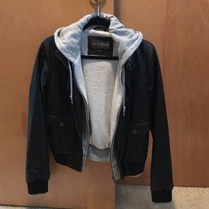 Obey bomber jacket (faux leather)