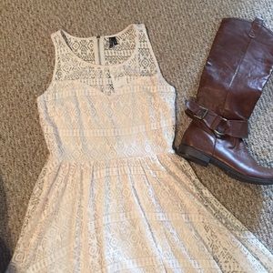 Sweetheart tank lace dress