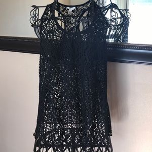 💟Aeropostale Black Cutout Racerback Tank