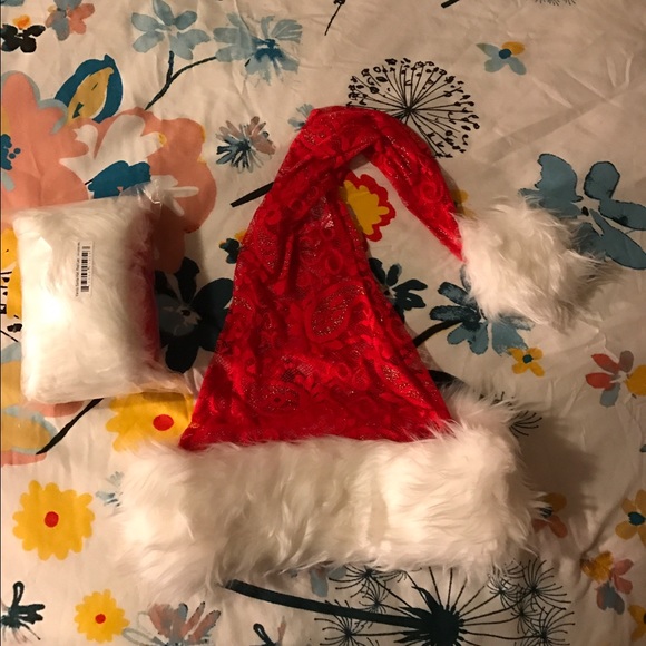 Red lace Santa hat - Picture 2 of 2