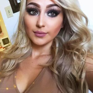 Meet your Posher, Paulina