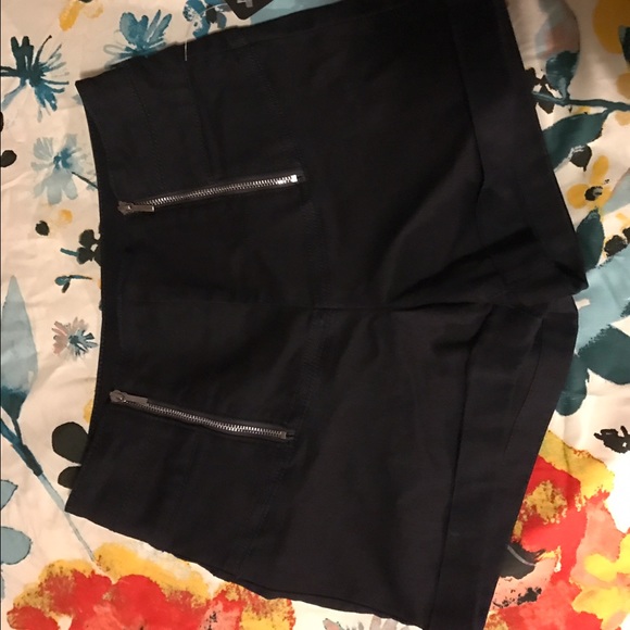 Bebe high waisted shorts - Picture 1 of 2