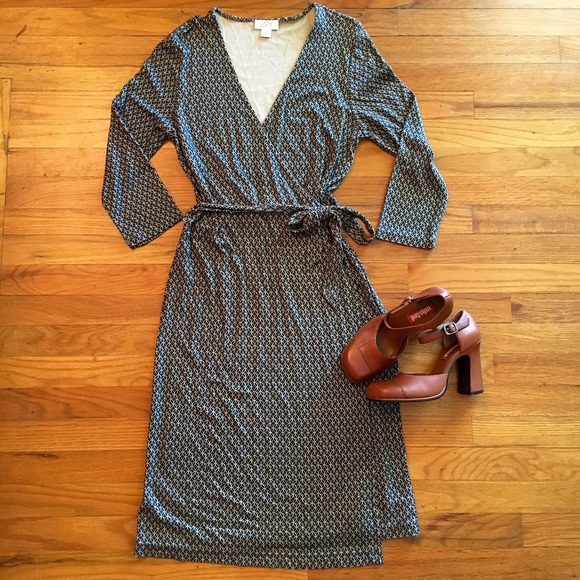 LOFT Dresses & Skirts - Ann Taylor loft wraparound dress