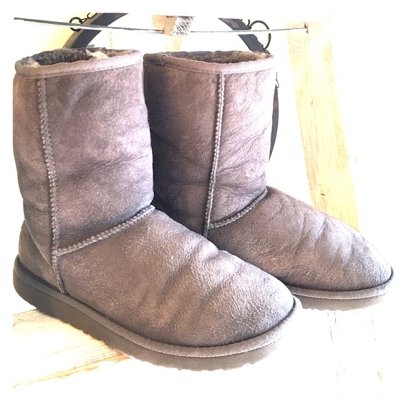 Ugg Classic Short Boot