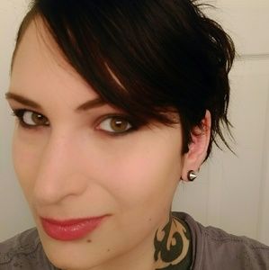 Meet your Posher, Cate!