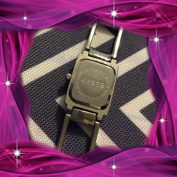 Watch - Picture 2 of 3