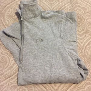 Lightweight half zip.