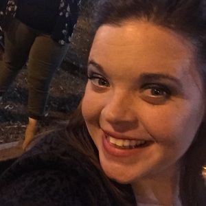 Meet your Posher, Jasmine