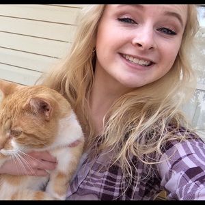 Meet your Posher, Haley