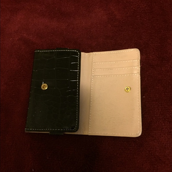 iPhone 4 wallet - Picture 2 of 2
