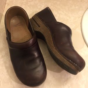 Dansco clogs size 40