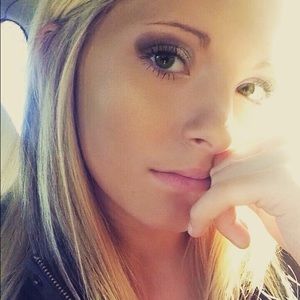 Meet your Posher, Bailey