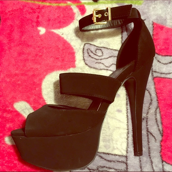 Black Platform Heels - Picture 1 of 3