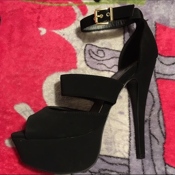 Black Platform Heels - Picture 2 of 3