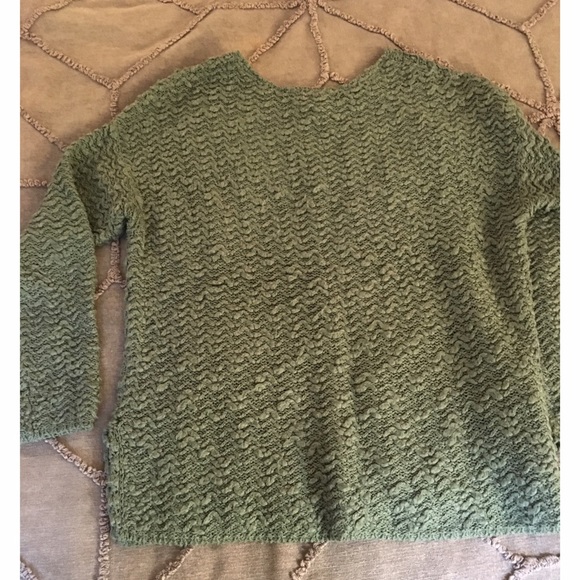 NEW Oversized Moss Sweater - Picture 3 of 4