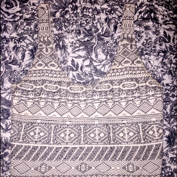 Tribal Pattern Crop Top