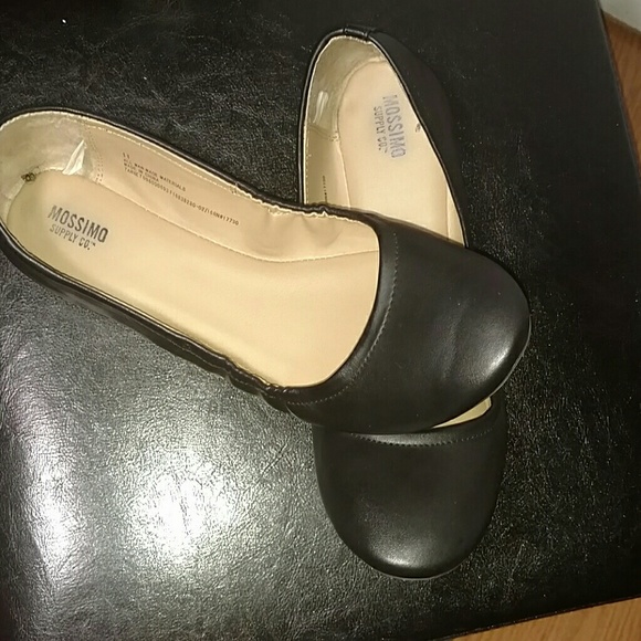 Ballet flats