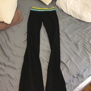 Lululemon yoga pants