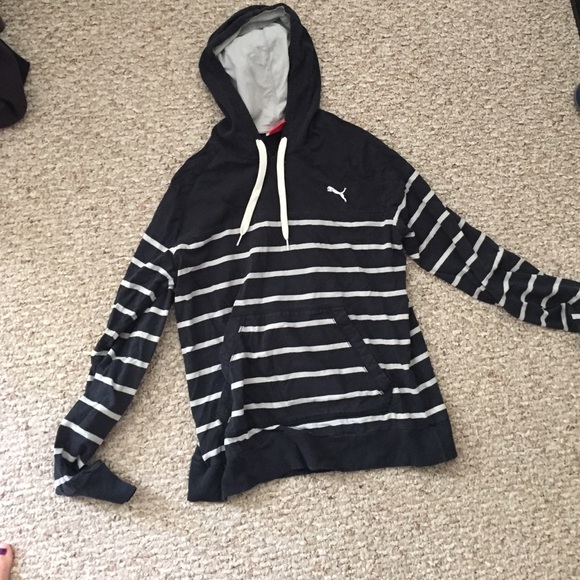 Like new Navy and grey stripped puma hoodie