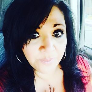 Meet your Posher, Becky