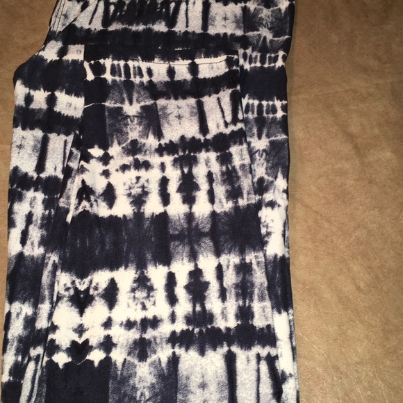 🦋Best Seller Soft Blue/Gray Tye Dye Legging🦋 - Picture 4 of 4