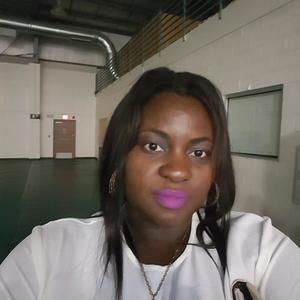 Meet your Posher, Marcie