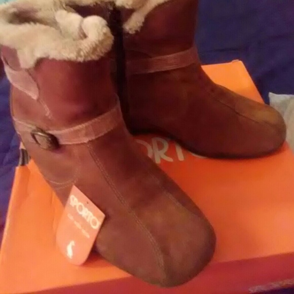 Chestnut 👢 - Picture 4 of 4